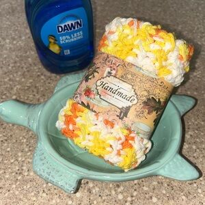 Handmade Crochet Dish Cloth- Yellow, Orange & White.
100% Cotton